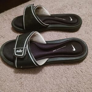 Nike Women's Black Slide Sandals